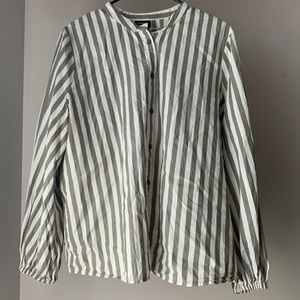 Striped puff sleeve button down